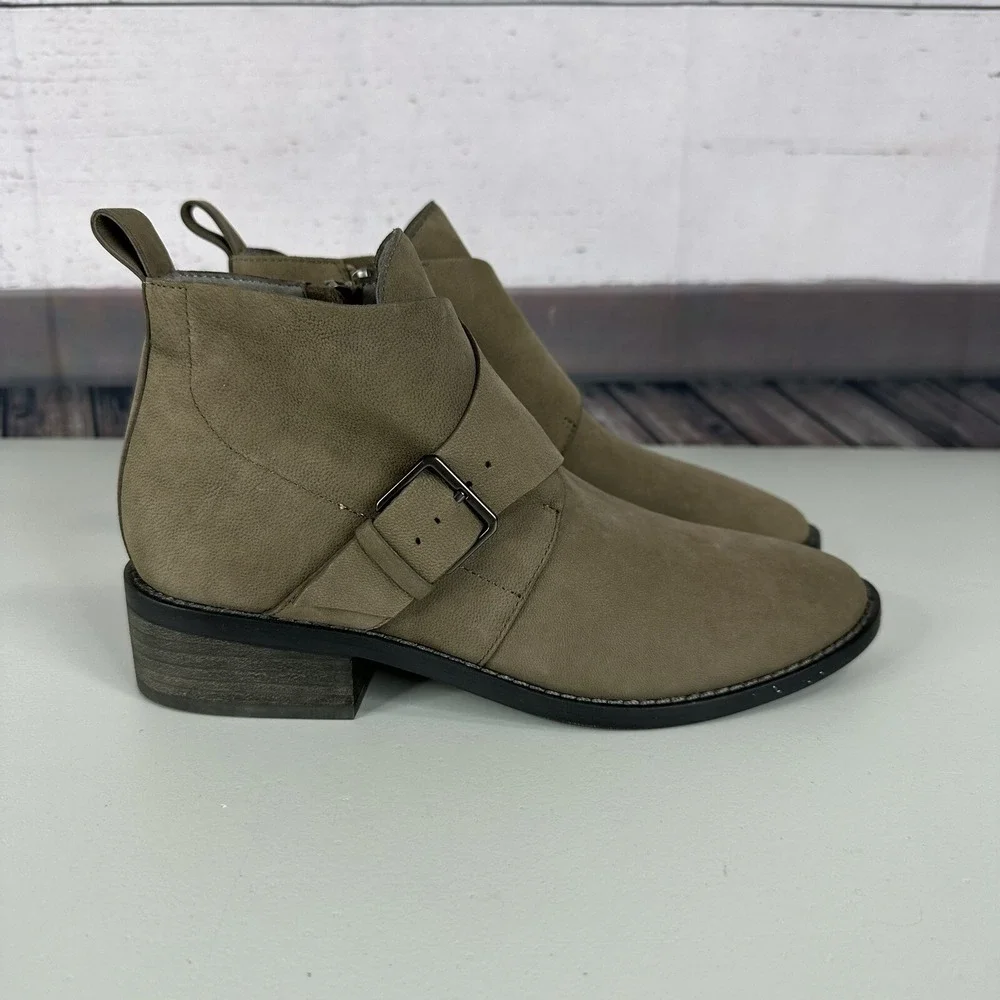 Eileen Fisher‎ Savory Boots Womens 7 Beige Buckle Zip Casual Career Capsule